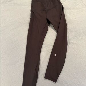 Lululemon Wunder Train Contour Fit High-Rise size 6 with 25 inch inseam